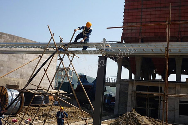 電纜敷設(shè)機(jī)競(jìng)爭(zhēng)嚴(yán)重 電纜敷設(shè)機(jī)競(jìng)爭(zhēng)嚴(yán)重